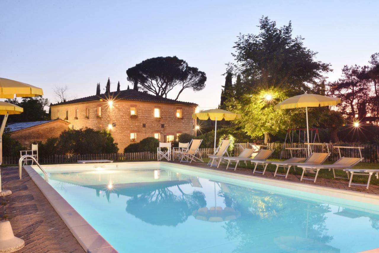 Villa San Fabiano With Heated Pool モンテローニ・ダルビア エクステリア 写真